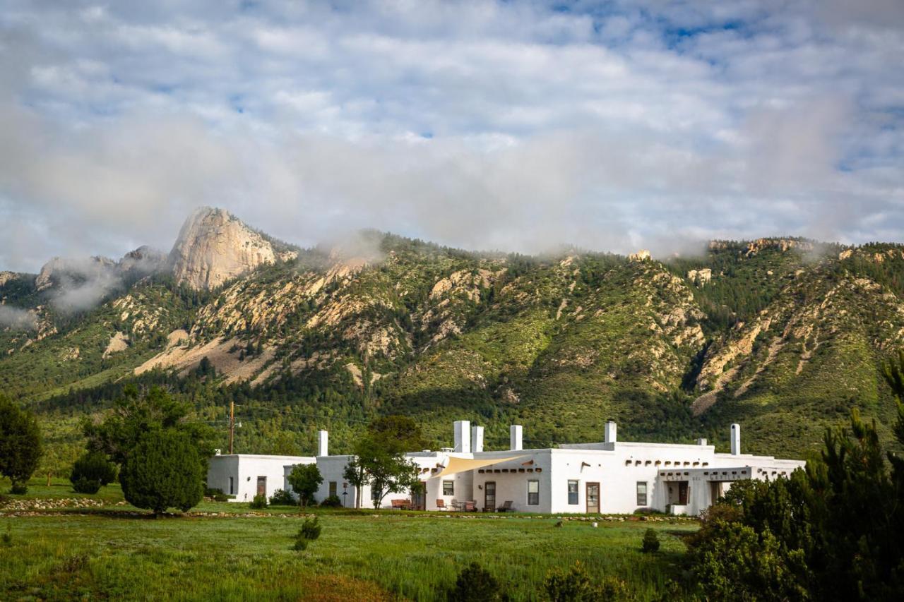 Casa Del Gavilan Historic Inn Cimarron Luaran gambar